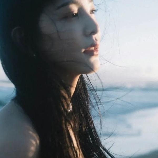 绑定弹幕我带儿女走向幸福人生